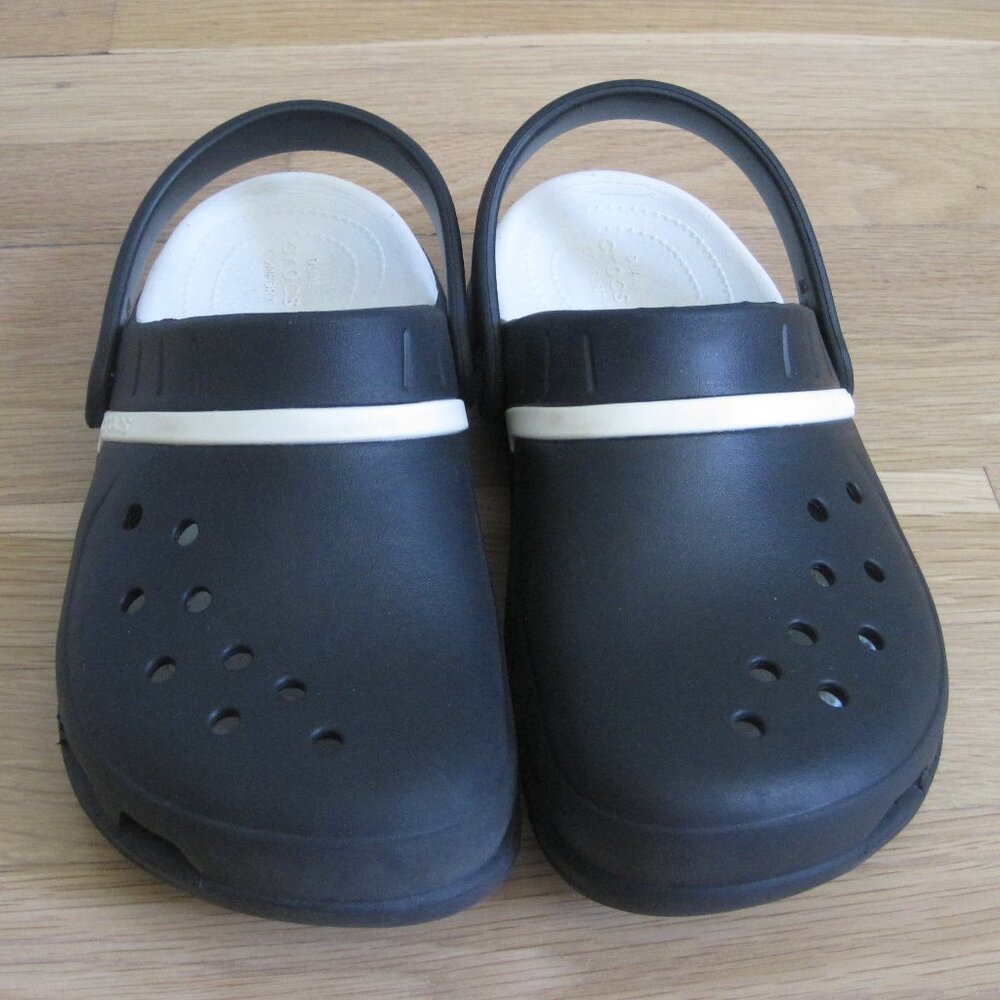 Crocs Dual Comfort Black White Unisex Men Size 5 Women Size 7 Slip-on Clogs